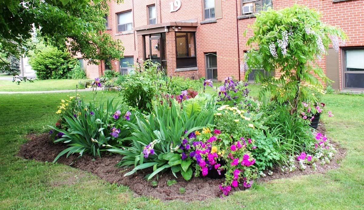 A Woman's Touch Landscaping, photograph 2 of The Beaches