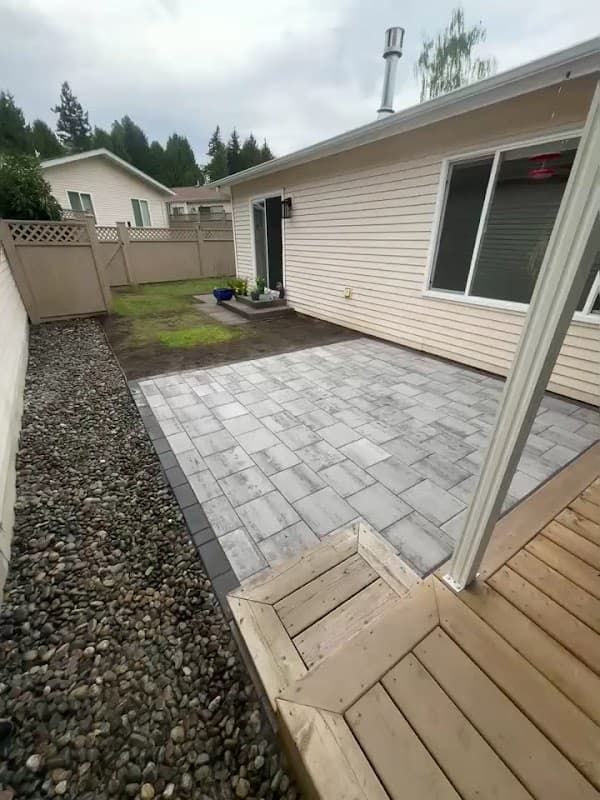 Atlas Pavers Ltd., photograph 3 of White Rock