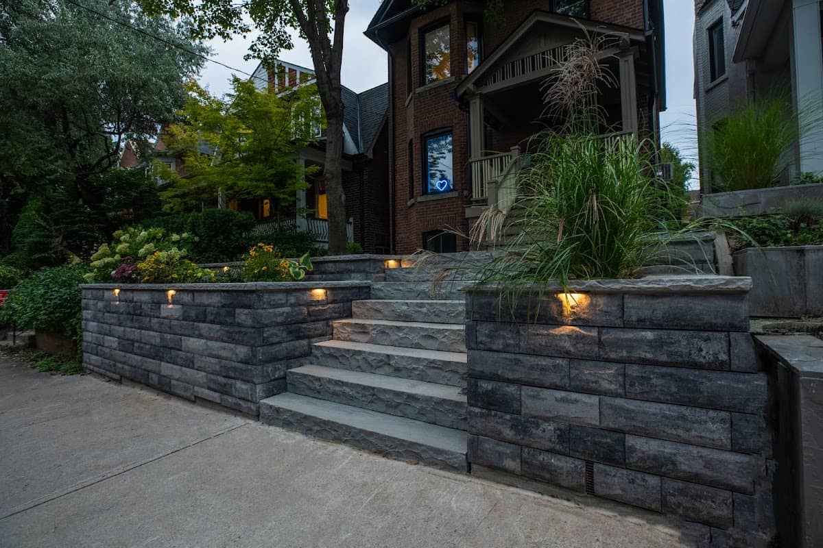 Avanti Landscaping, photograph 4 of North York