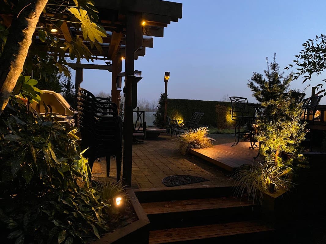Bathurst Irrigation & Landscape Lighting, photograph 4 of Hastings-Sunrise