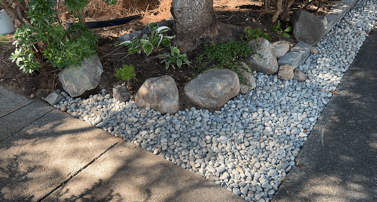 Benwell Landscaping - Garden Care in Kerrisdale, photograph 2 of Kerrisdale