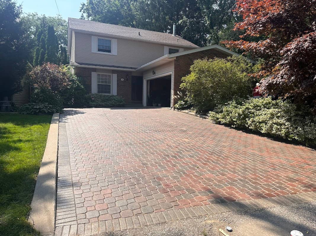 BEST Pressure Wash & Driveway Seal, photograph 4 of The Beaches