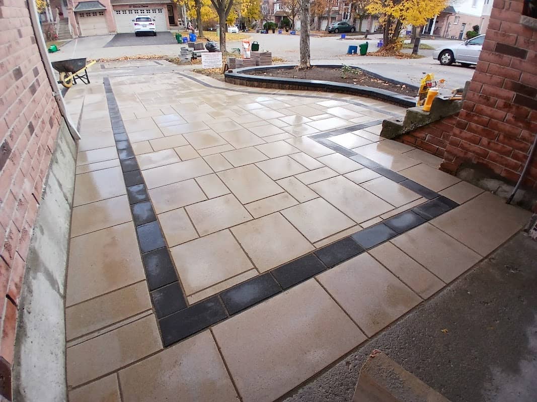 landscape design by CORNEROCK LANDSCAPE & CONSTRUCTION in Scarborough Town Centre
