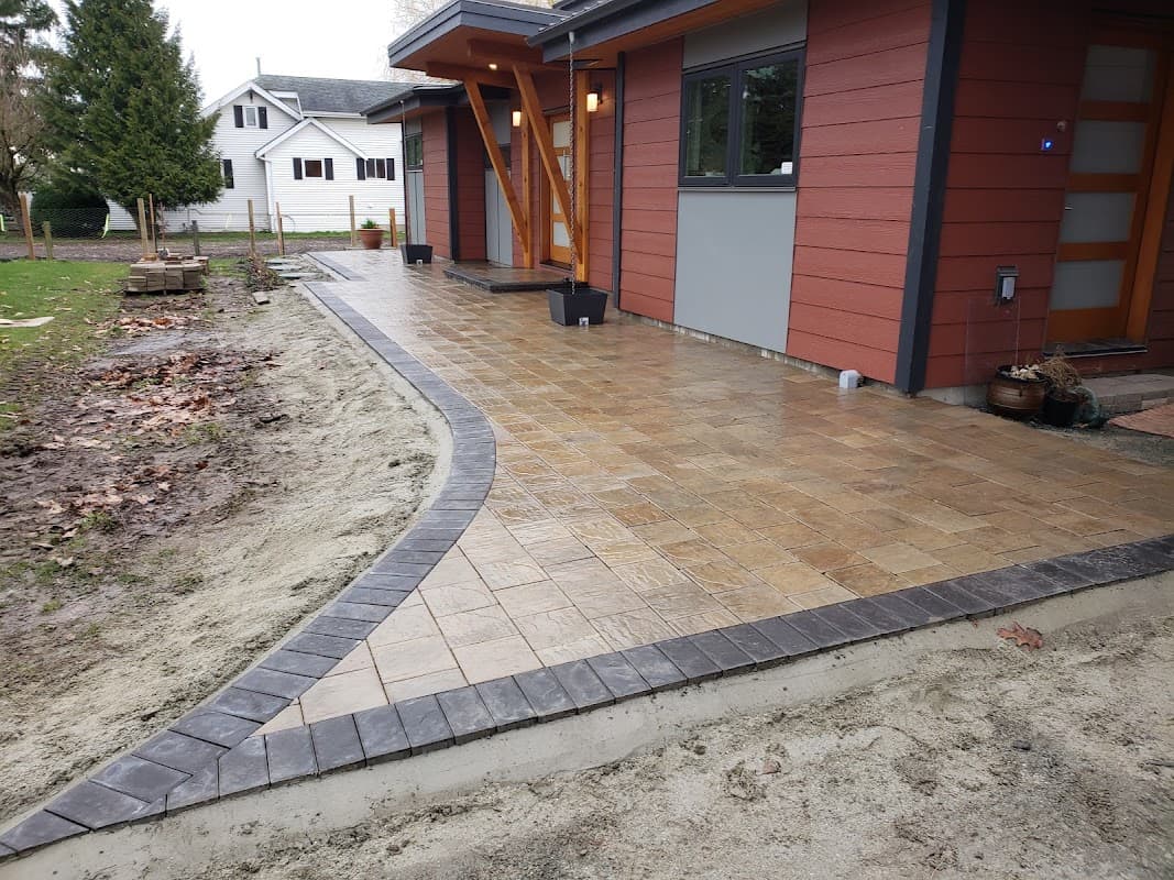 Country Paving Stone, photograph 2 of Cloverdale