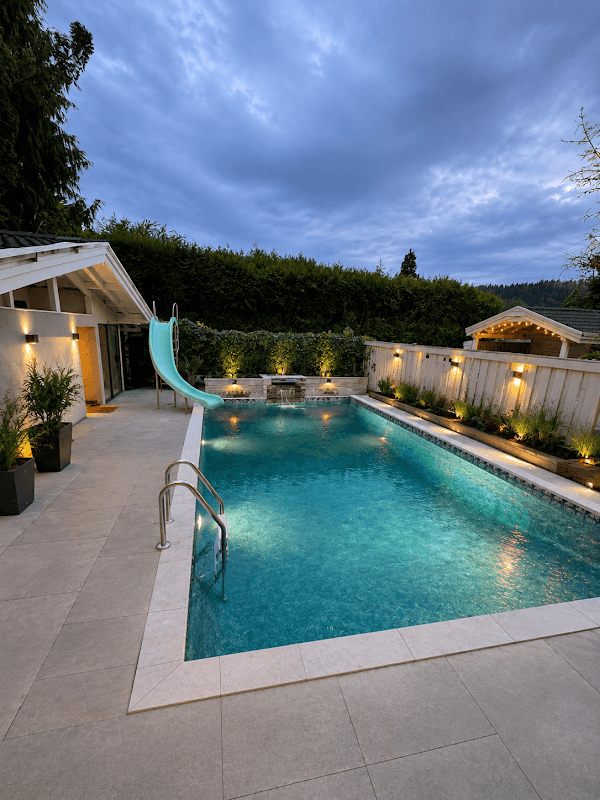 Crownroots landscapeing LTD, photograph 4 of Surrey