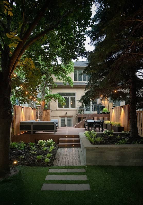 Curbz Landscaping, photograph 3 of Leaside