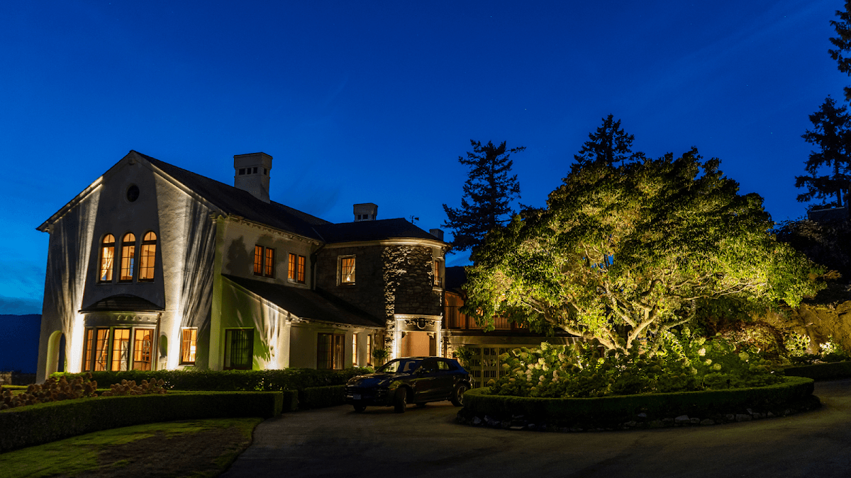 landscape lighting by Cypress Landscape Lighting in Ambleside