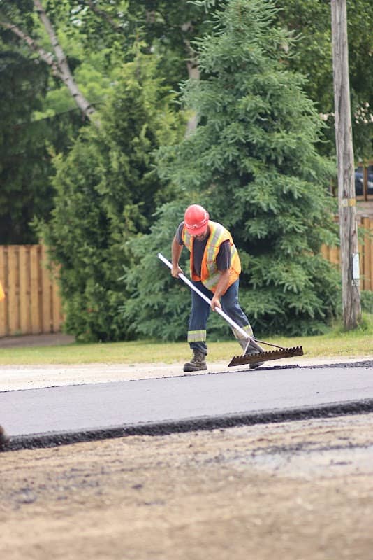 D ROCK PAVING, photograph 2 of Brampton