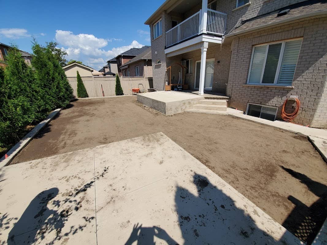 lawn care by Dependable Lawn Care in Oakville