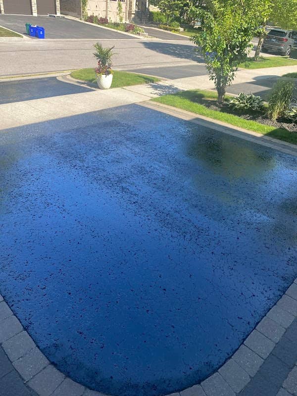 Discount Pothole and Sealing, photograph 3 of North York