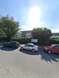Don's Lawns, photograph 2 of North Vancouver