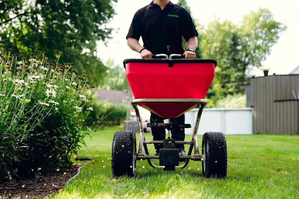 Eagleyard Lawn Care ~ Toronto East, Markham, Pickering, Ajax, Scarborough, photograph 3 of Agincourt