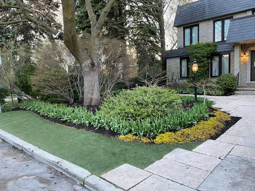 landscaping by Epstein Property Care Inc in Entertainment District