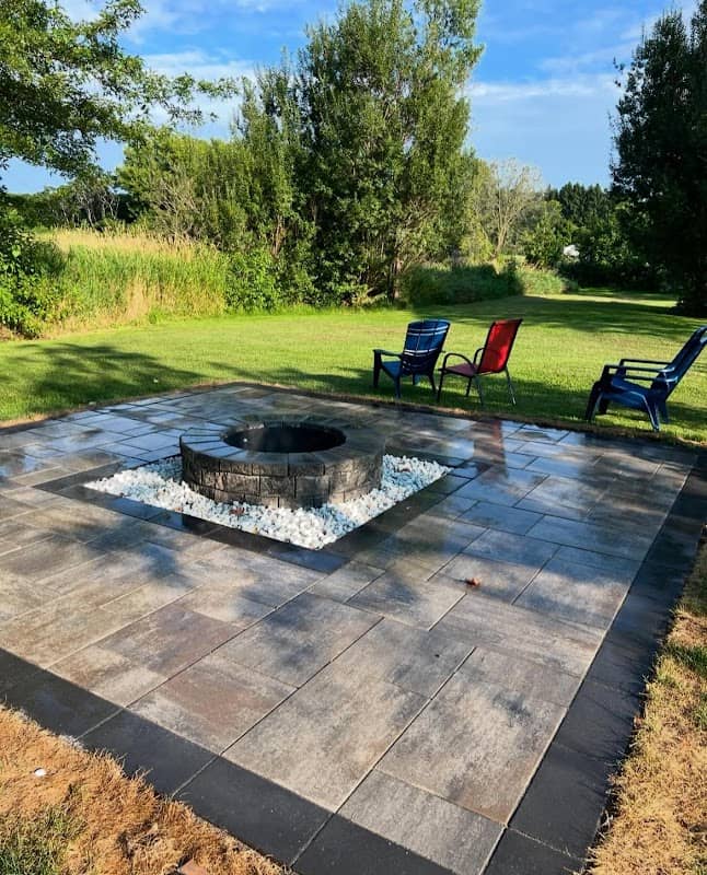 landscape design by ERLAND CONSTRUCTION & LANDSCAPING in Willowdale