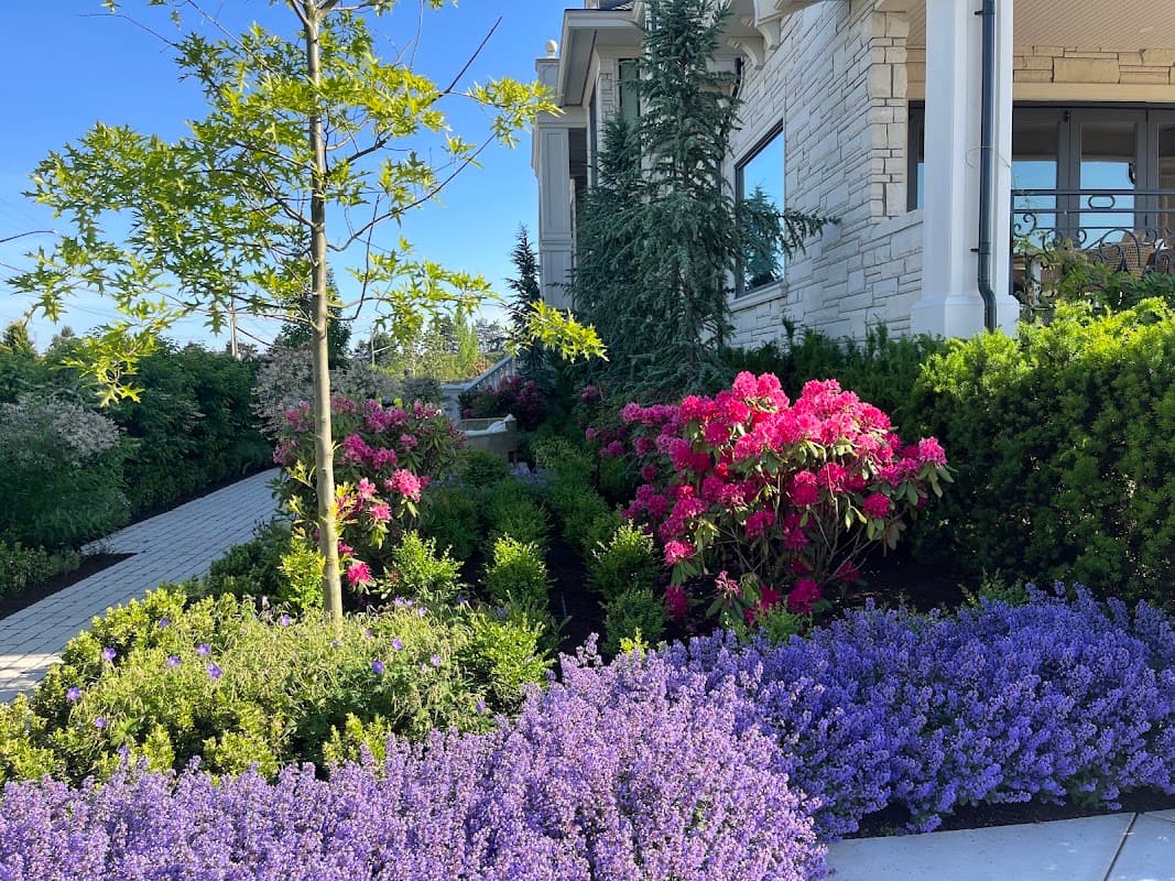 landscaping by Evergreen Mountain Landscape Ltd in Cloverdale