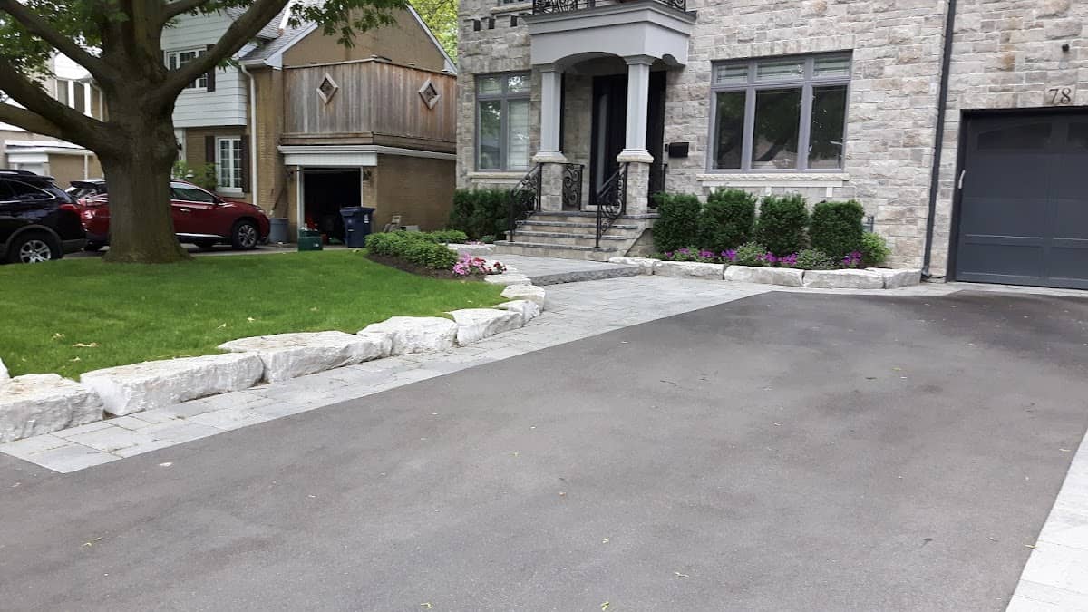 Garden Circle Property Maintenance Inc., photograph 2 of Oakville