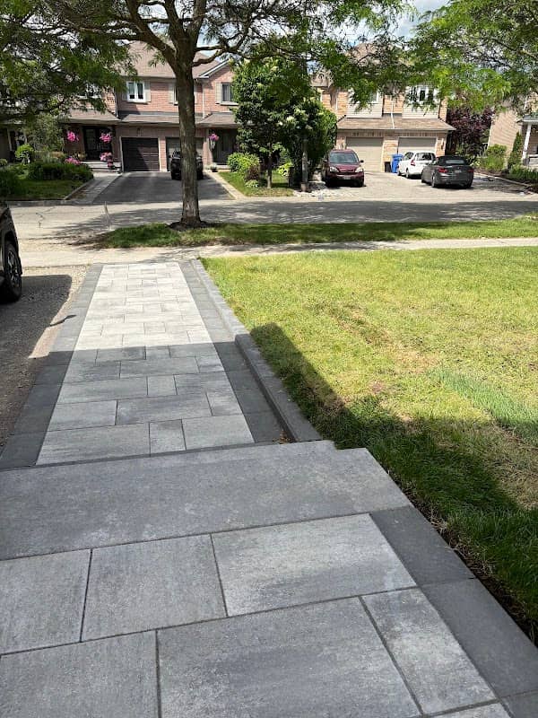 Golden Courtyard Landscaping, photograph 2 of Richmond Hill