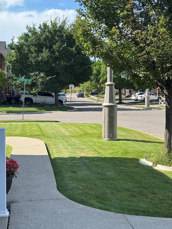 lawn care by GROWMOW lawn care services in Brampton