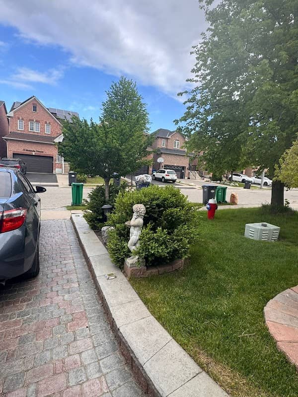 GTA garden and landscaping Inc, photograph 2 of Islington-City Centre West