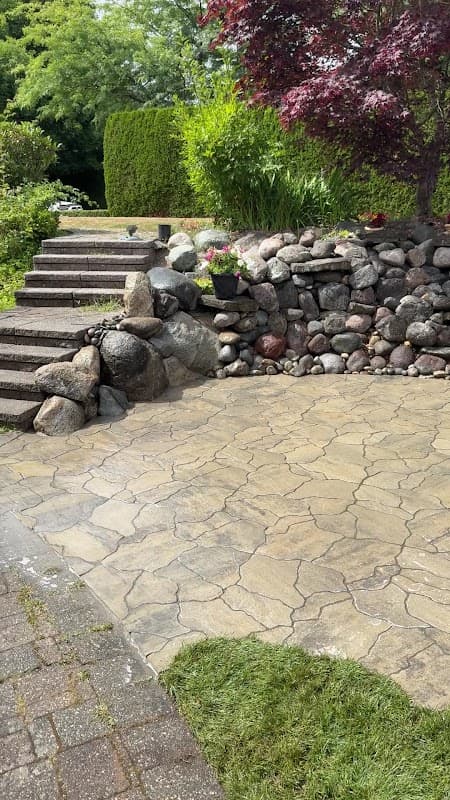 GuestaFlores Hardscape, photograph 2 of Burnaby North