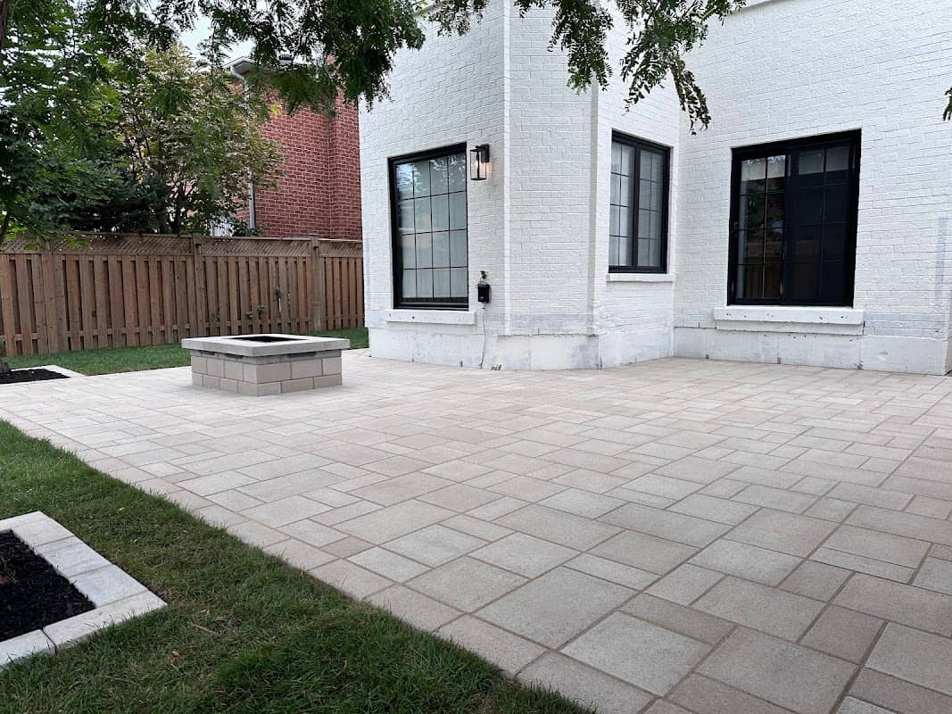 Hardscapes Landscaping & Construction, photograph 4 of Oakville