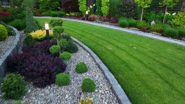 Islanders Outdoor - Lawn Care Nanaimo, photograph 5 of Point Grey