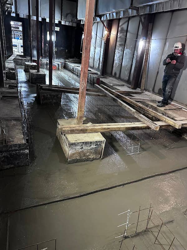 LG Concrete Pumping & Line Pumping, photograph 4 of Mimico