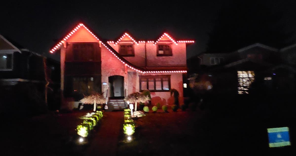 Light Owl Landscape Lighting Vancouver, photograph 2 of Shaughnessy