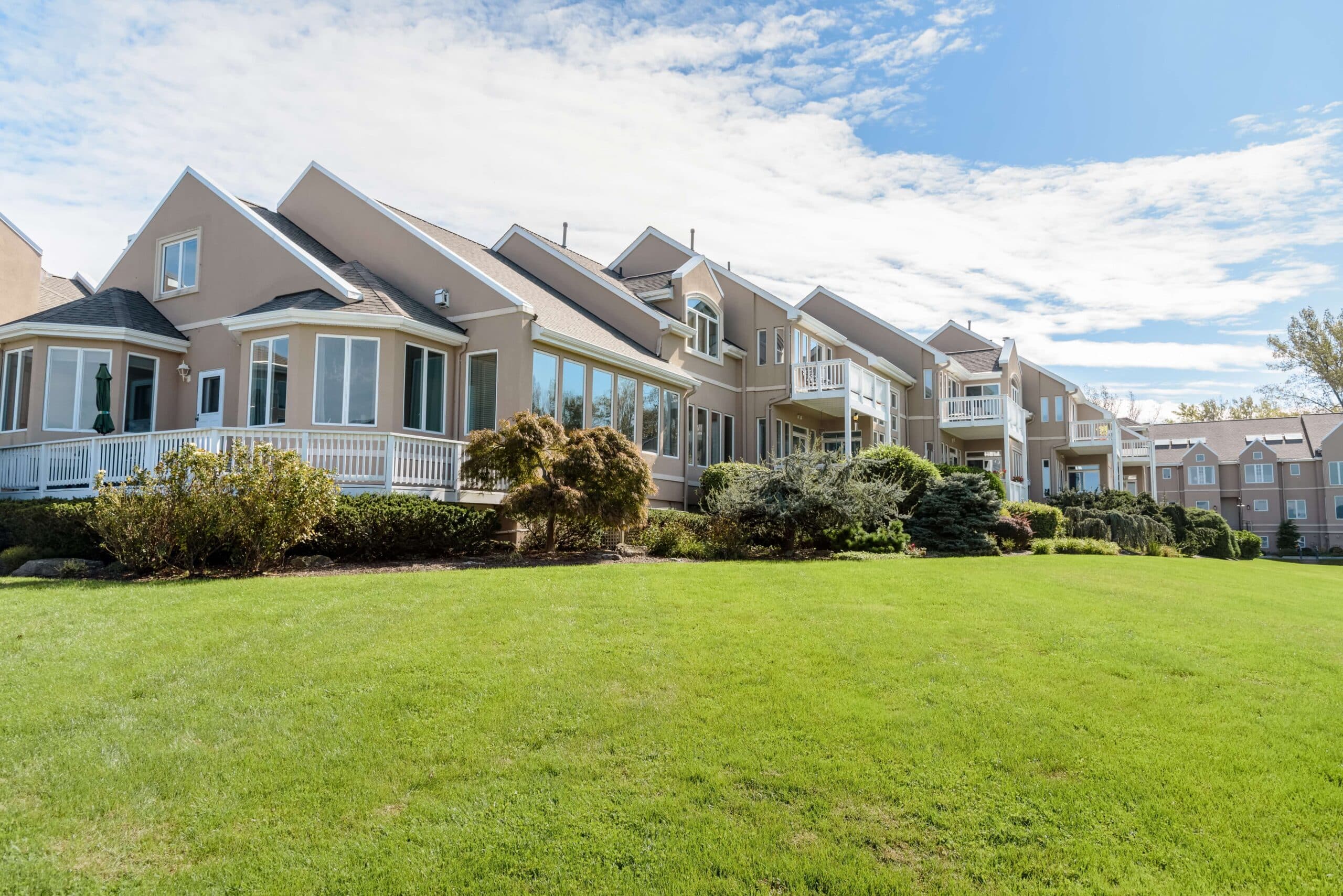 Lubberts Landscaping & Maintenance Ltd., photograph 4 of Ladner