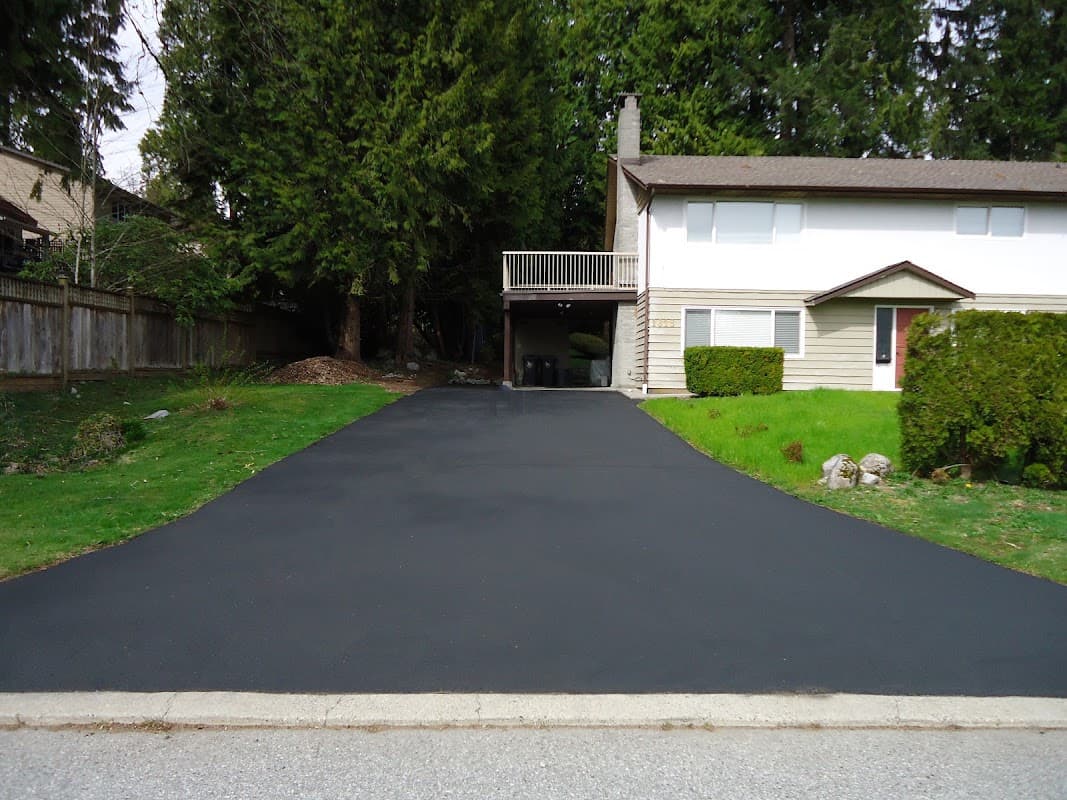 driveway paving by Luciuk Driveway Sealing in Mount Pleasant