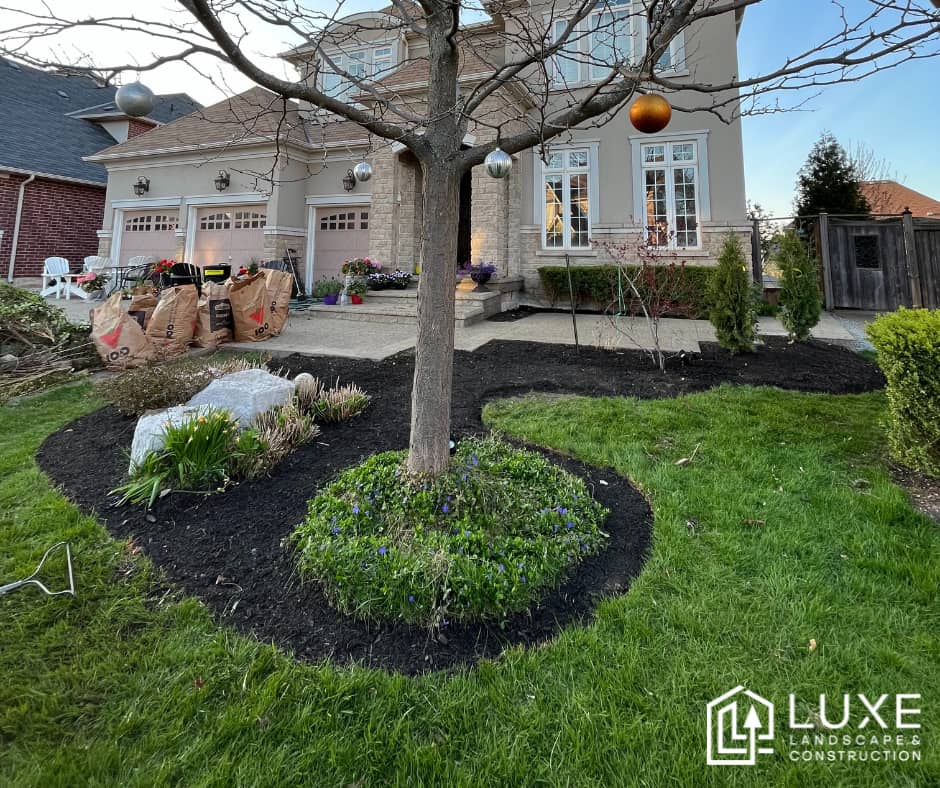 Luxe Landscape & Construction, photograph 4 of Oakville