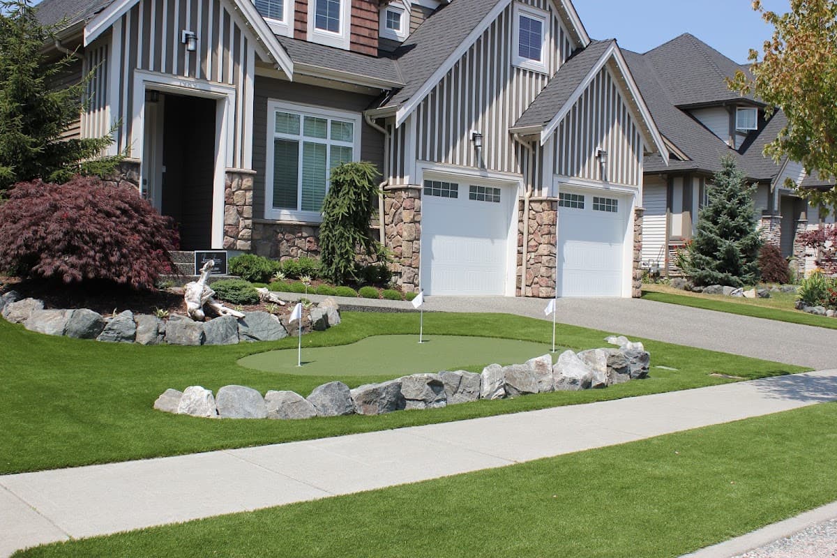 Luxury Lawns Synthetic Grass, photograph 2 of Langley