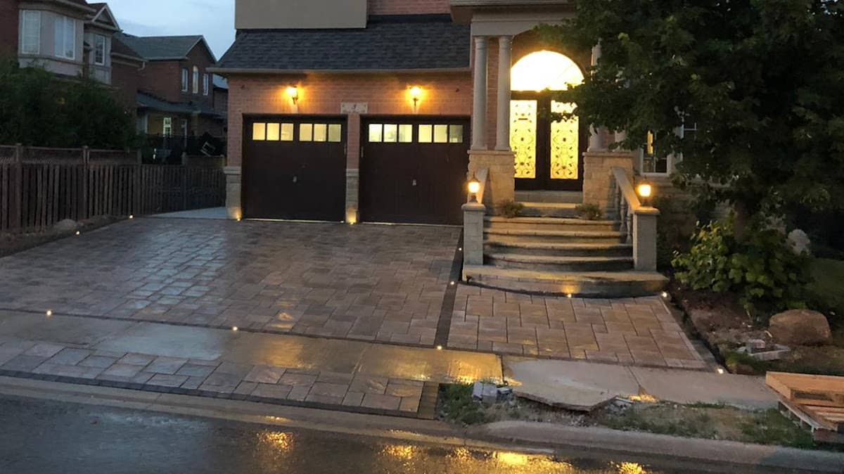 landscape design by LVL Interlocking in Islington-City Centre West