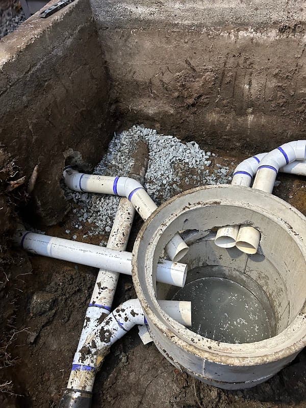 Mainline Drainage Ltd., photograph 3 of Dundarave