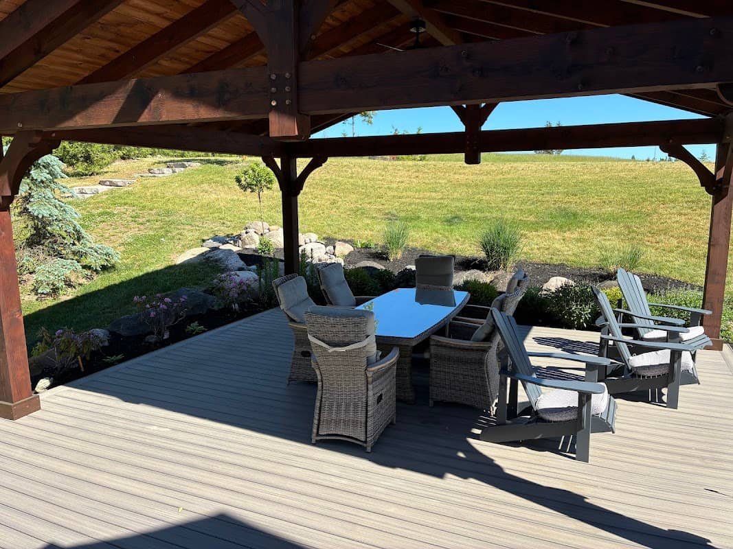 lawn care by Milner's Lawn Care Service in Oshawa