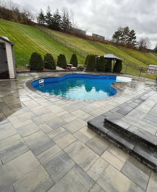Monalesa Landscaping Inc, photograph 3 of Willowdale
