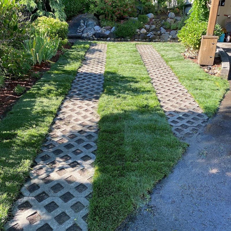 Mr. Lawn, photograph 3 of Pitt Meadows