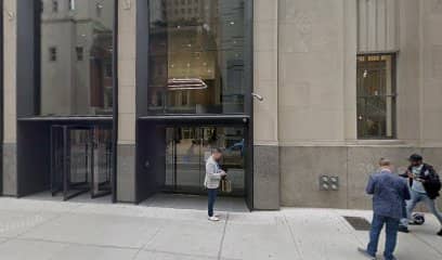 snow removal by Nоrth Pеak Snоwѕ Sеriеѕ in Financial District
