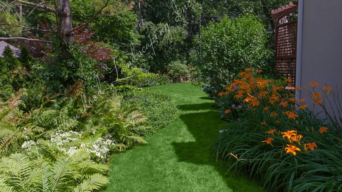 landscaping by Neighbourhood Landscaping in Islington-City Centre West