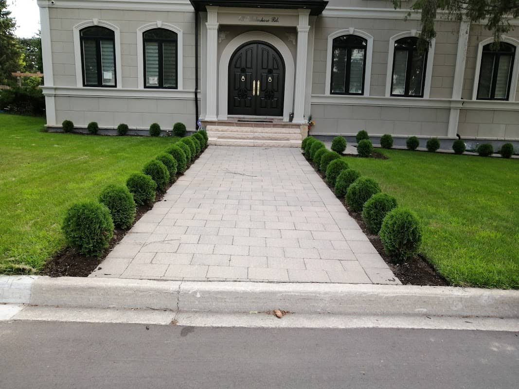 landscaping by New Look Garden Contracting in Brampton