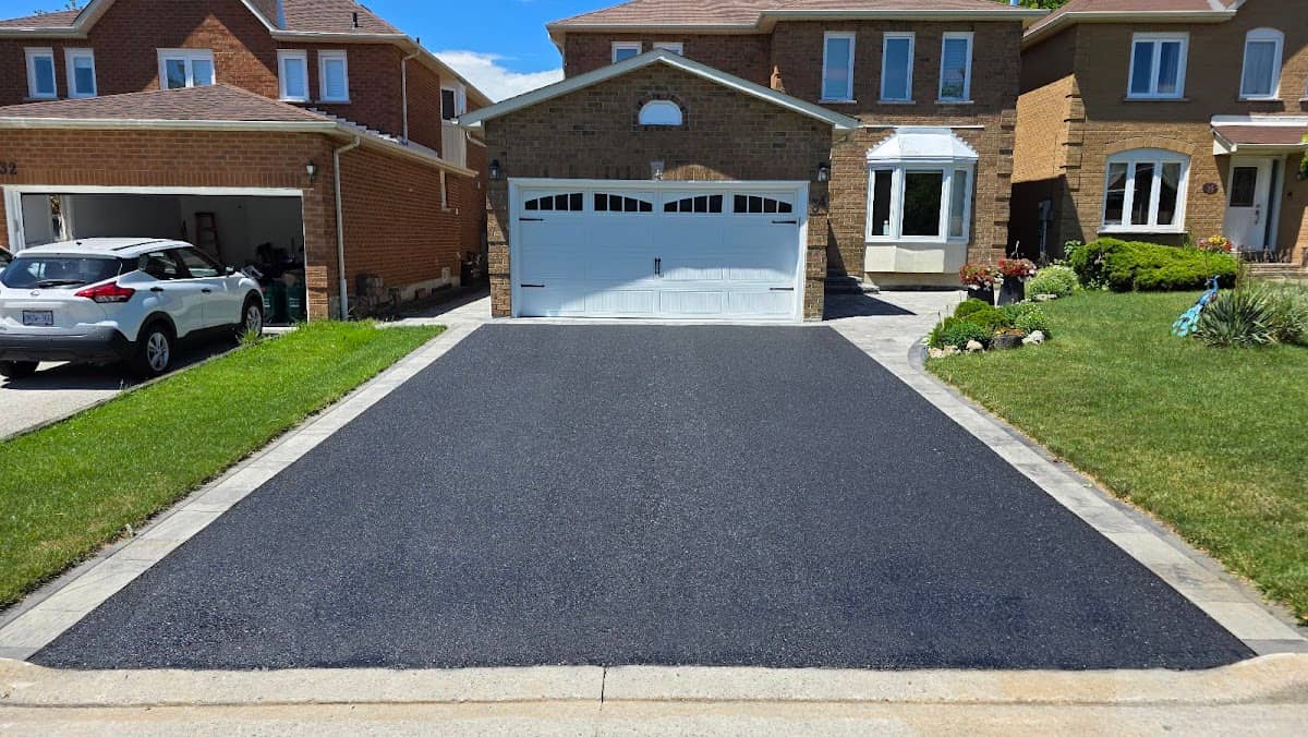 property maintenance by No Limit Sealing Vaughan in Vaughan