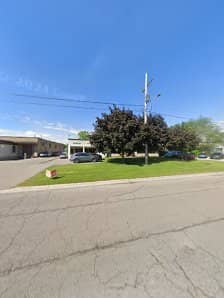 Nutri-Lawn - Mississauga Lawn Care, photograph 4 of Islington-City Centre West
