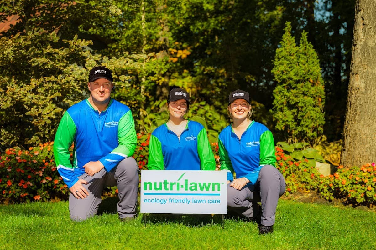 Nutri-Lawn Oakville, photograph 2 of Oakville