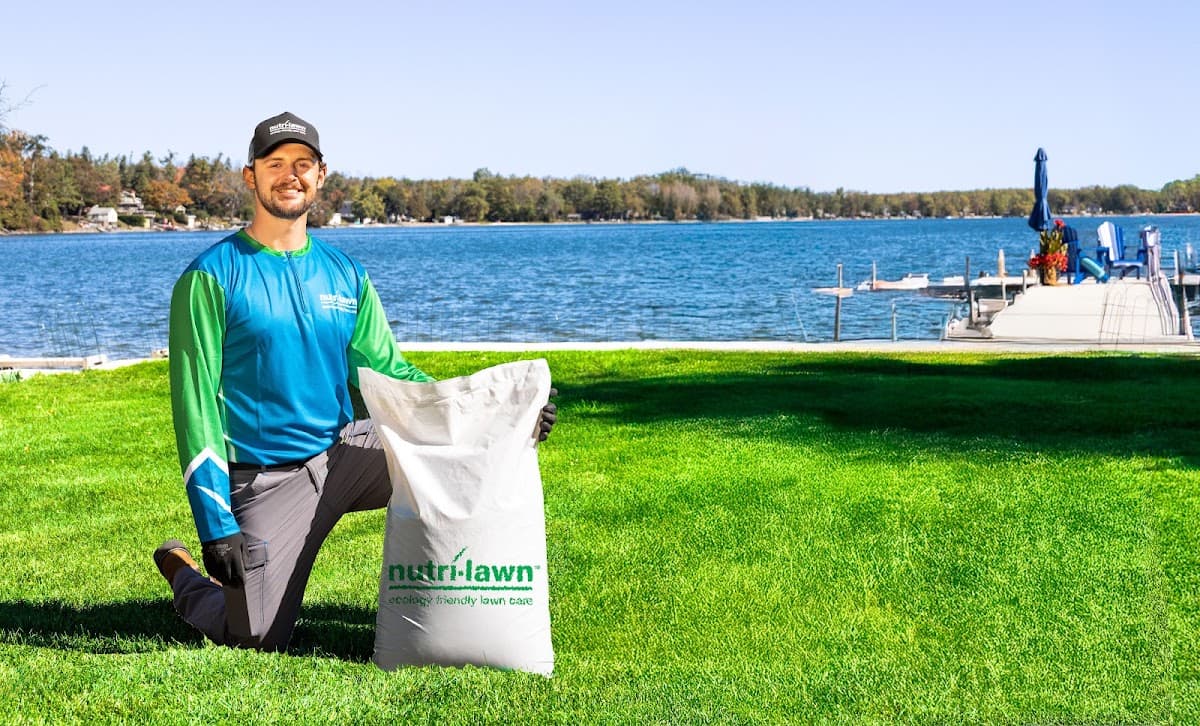 Nutri-Lawn of Greater Vancouver, photograph 2 of Cloverdale