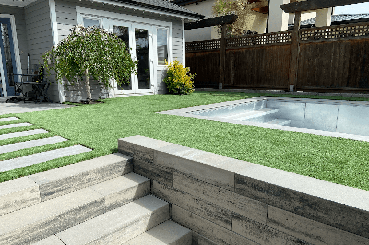 Oak Landscaping Ltd. - Langley, South Surrey, Delta, Coquitlam and the Lower Mainland BC Landscapers, photograph 3 of Pitt Meadows