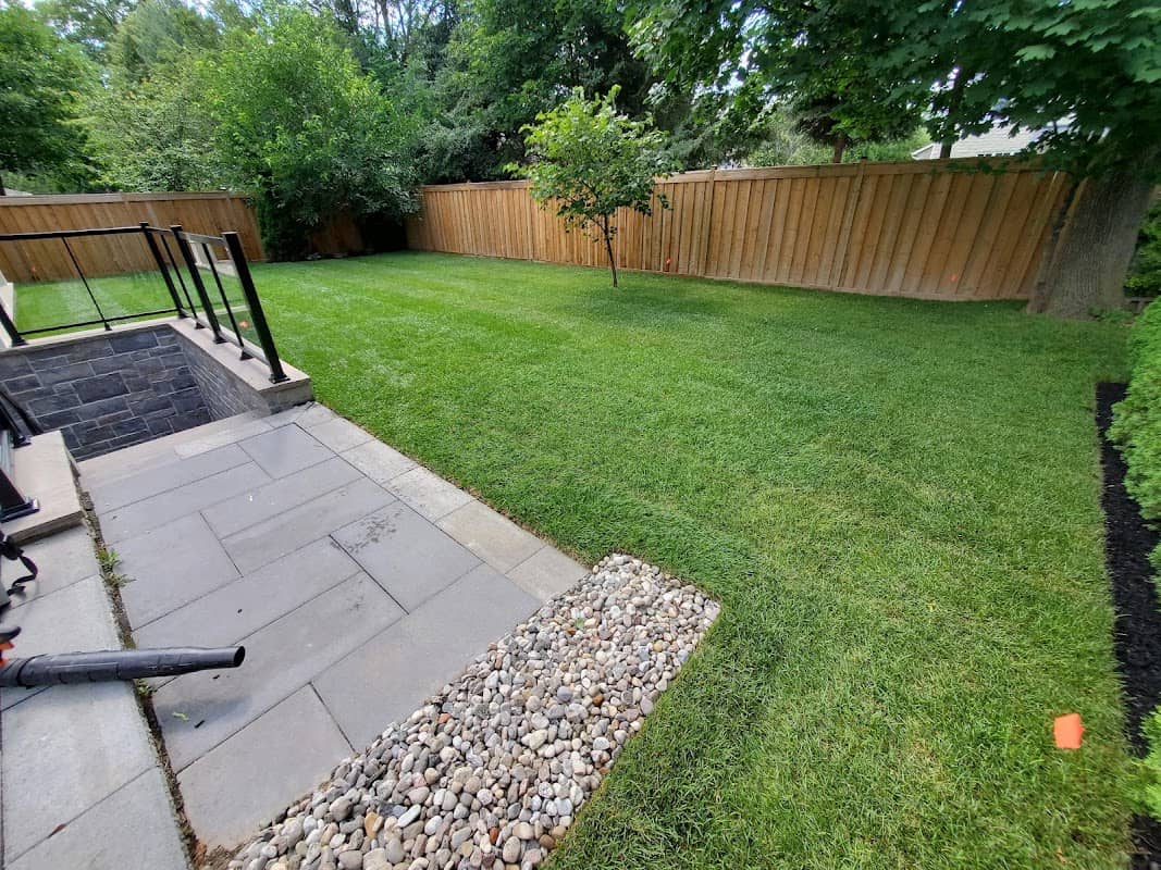 landscaping by OAKLEAF Lawn & Landscape in Oakville