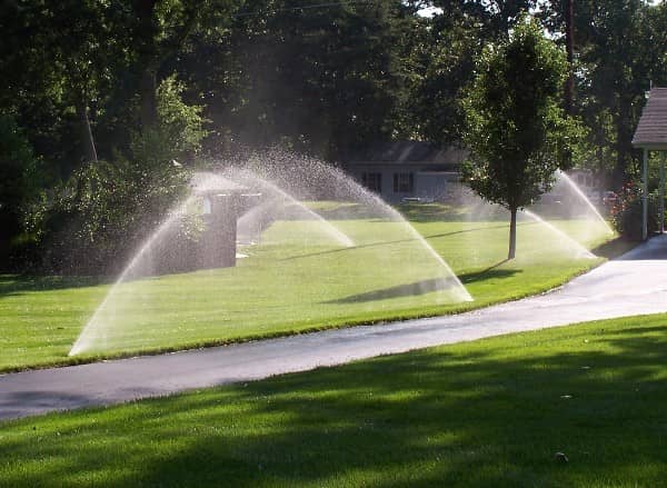 lawn care by Ontario Green Irrigation Ltd in Willowdale