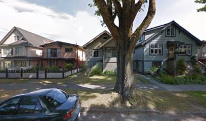 lawn care by Pantropical Lawn and Garden Care in Commercial Drive