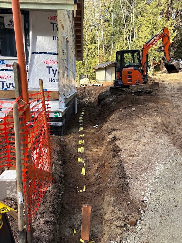 Pearson Excavating Ltd, photograph 2 of Dundarave