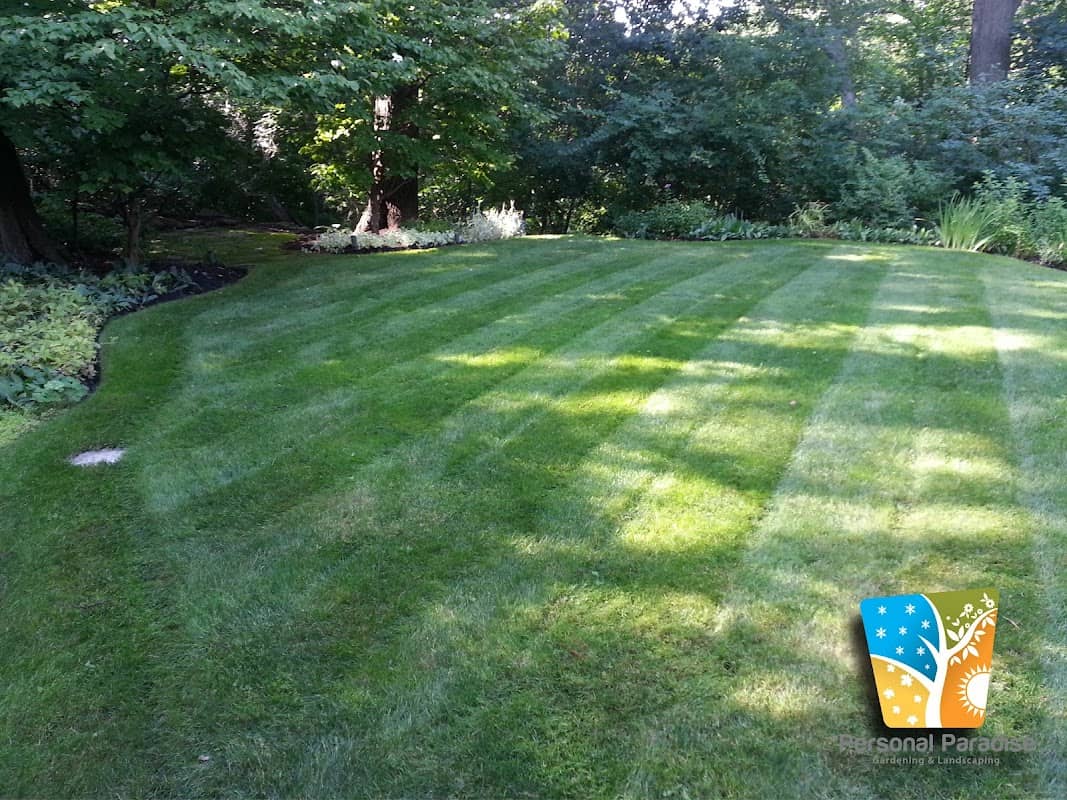 lawn care by Personal Paradise Gardening & Landscaping in Markham